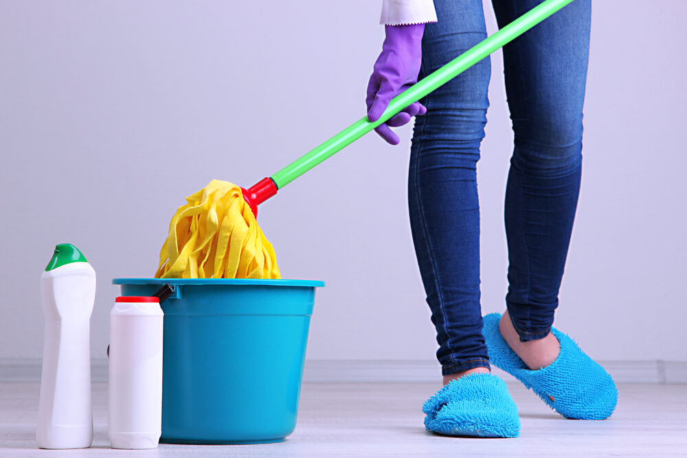 Limpiar pisos muy sucios